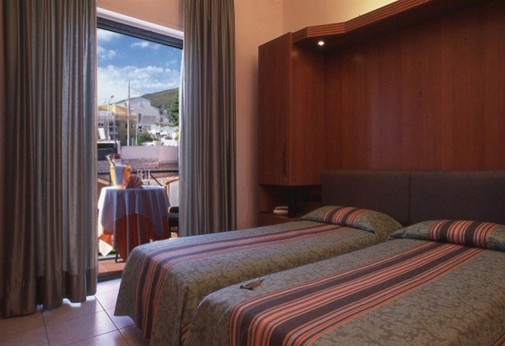 Colonne - Alihotels San Giovanni Rotondo