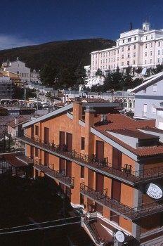Colonne - Alihotels Hotel