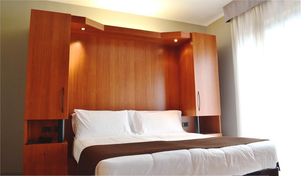 Colonne - Alihotels San Giovanni Rotondo