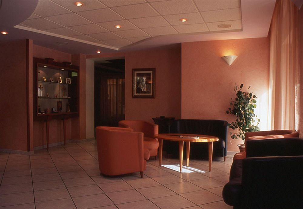Colonne - Alihotels