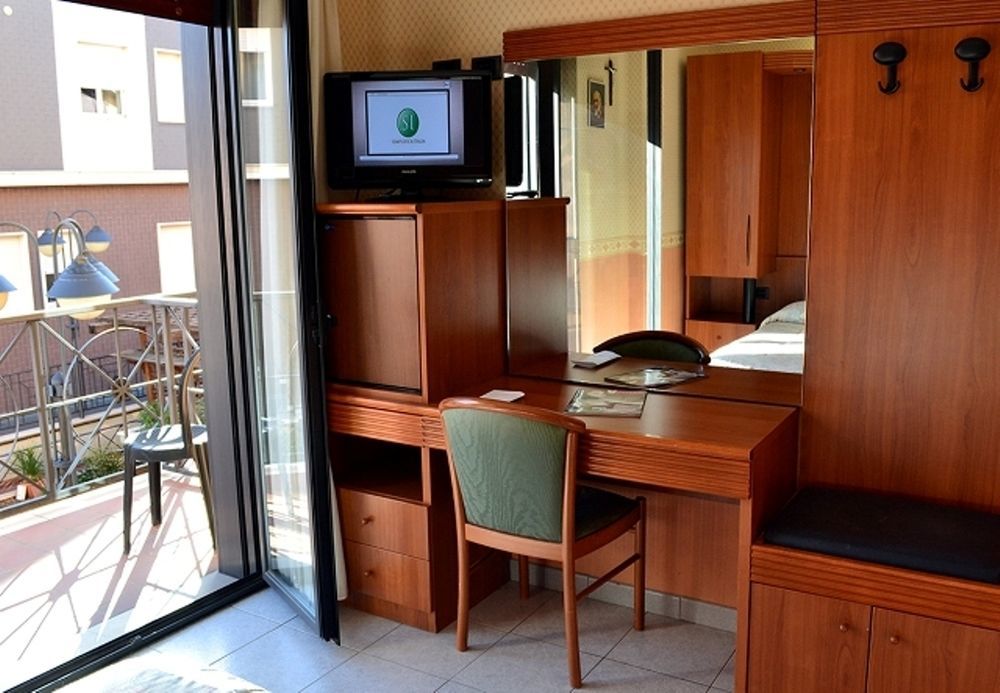 Colonne - Alihotels San Giovanni Rotondo