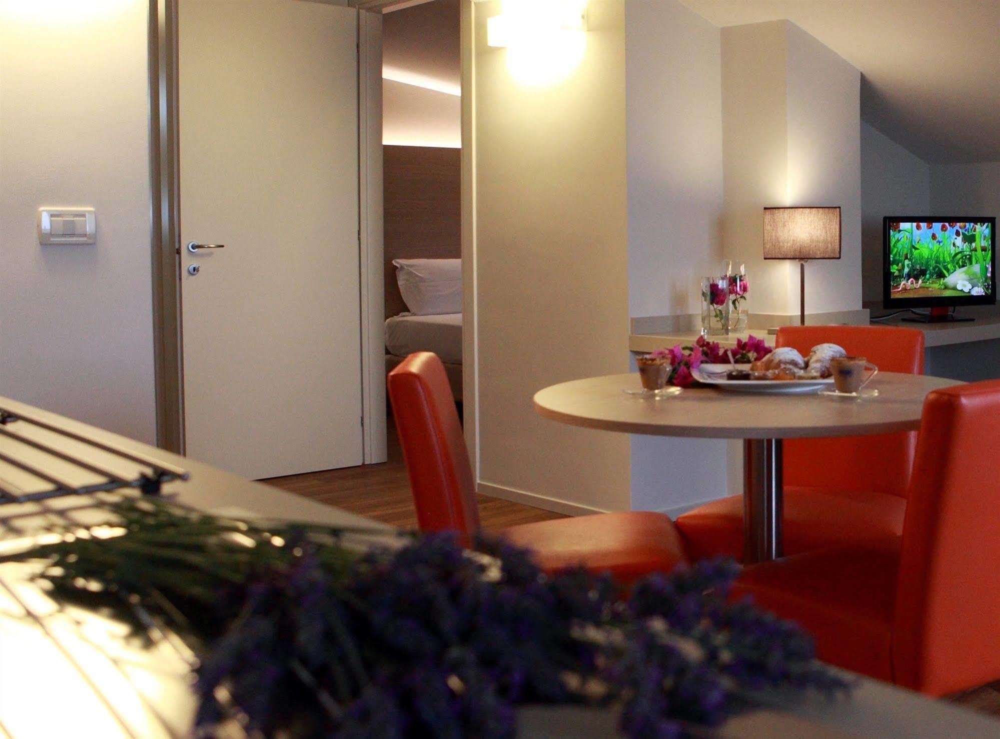 Colonne - Alihotels